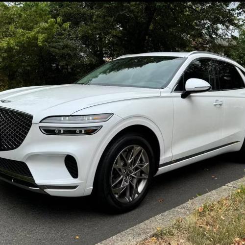 Genesis GV70 2025